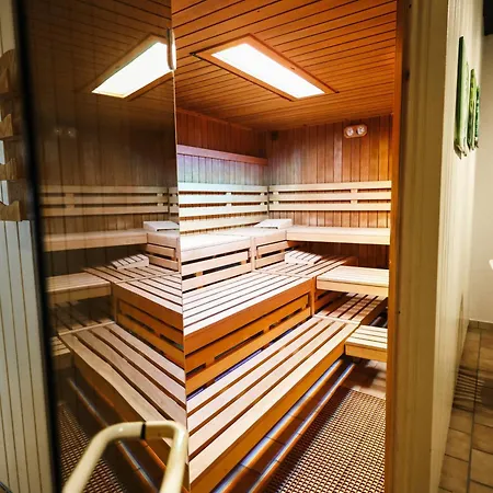 Himmelsterrassen Mit Schwimmbad, W Lan Und Sauna Apartmán